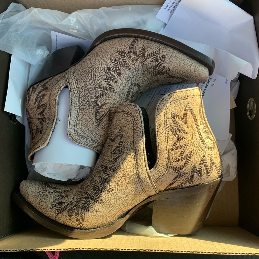 Ariat booties